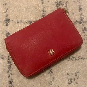 Red Tory Burch wallet